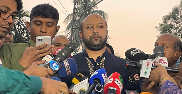 প্রধান উপদেষ্টাকে আশ্বাস দলগুলোর: দেশের সার্বভৌমত্বের প্রশ্নে সব রাজনৈতিক দলের ঐকমত্য